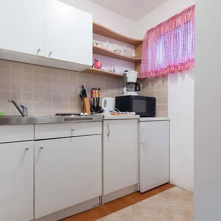 Apartment In Porec/istrien 37747 Porec